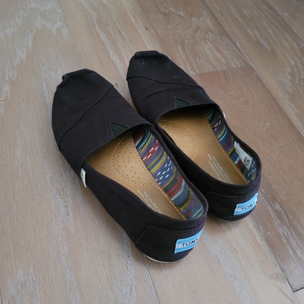 Black Toms